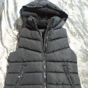 black hoodie vest